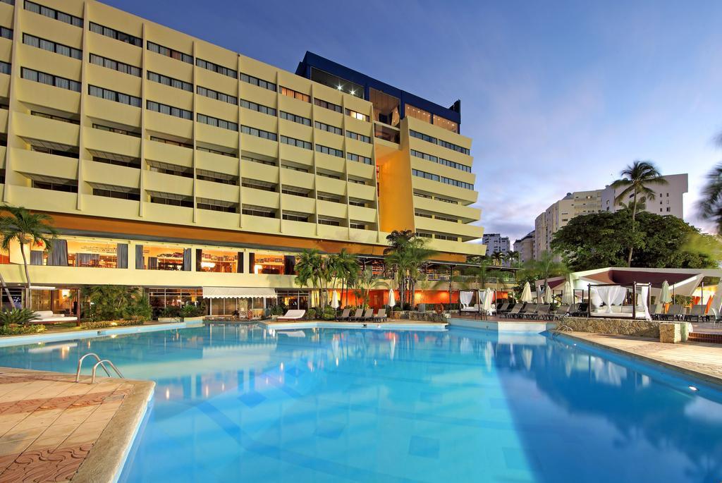 Dominican Fiesta Hotel Santo Domingo Eksteriør billede The Royal