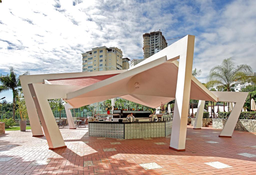 Dominican Fiesta Hotel Santo Domingo Eksteriør billede The "Casa de la Cultura"
