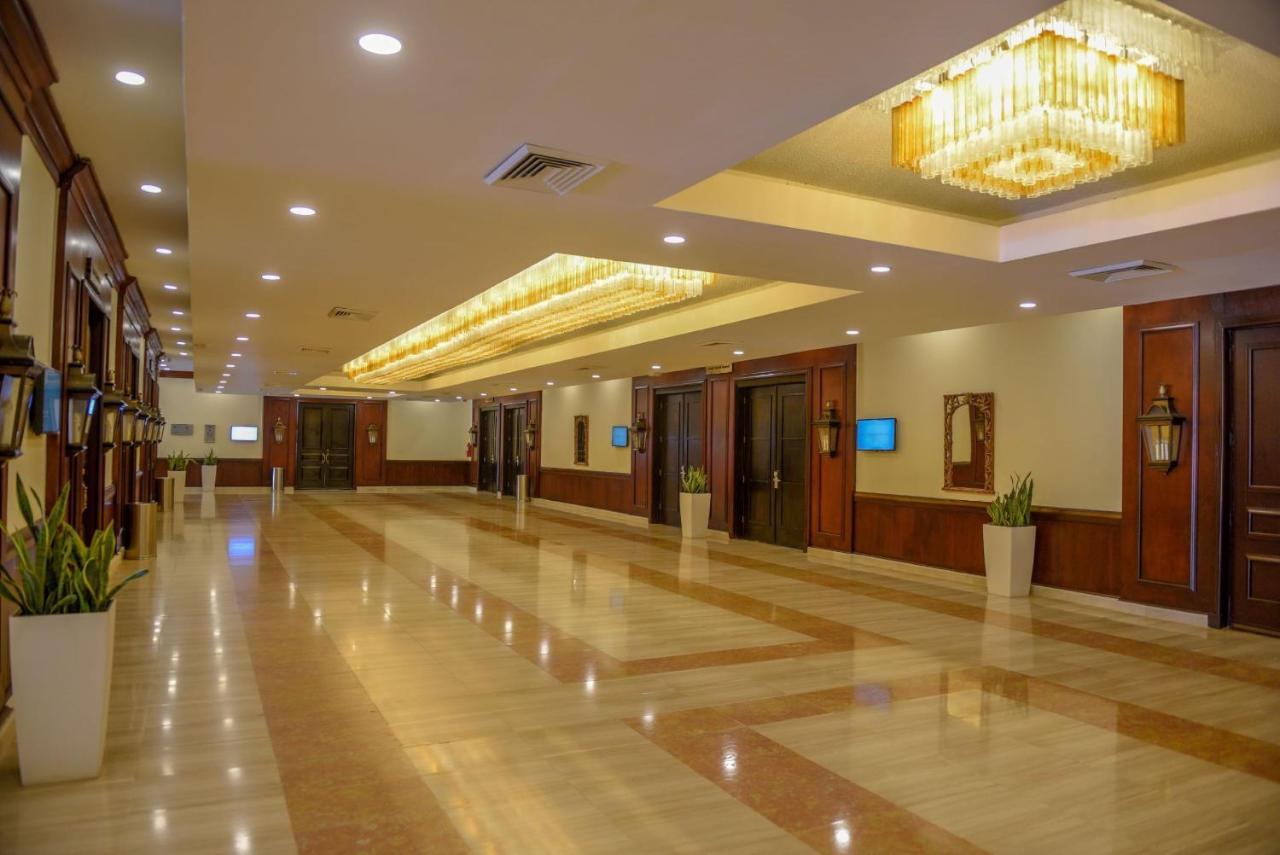 Dominican Fiesta Hotel Santo Domingo Eksteriør billede The lobby of the hotel