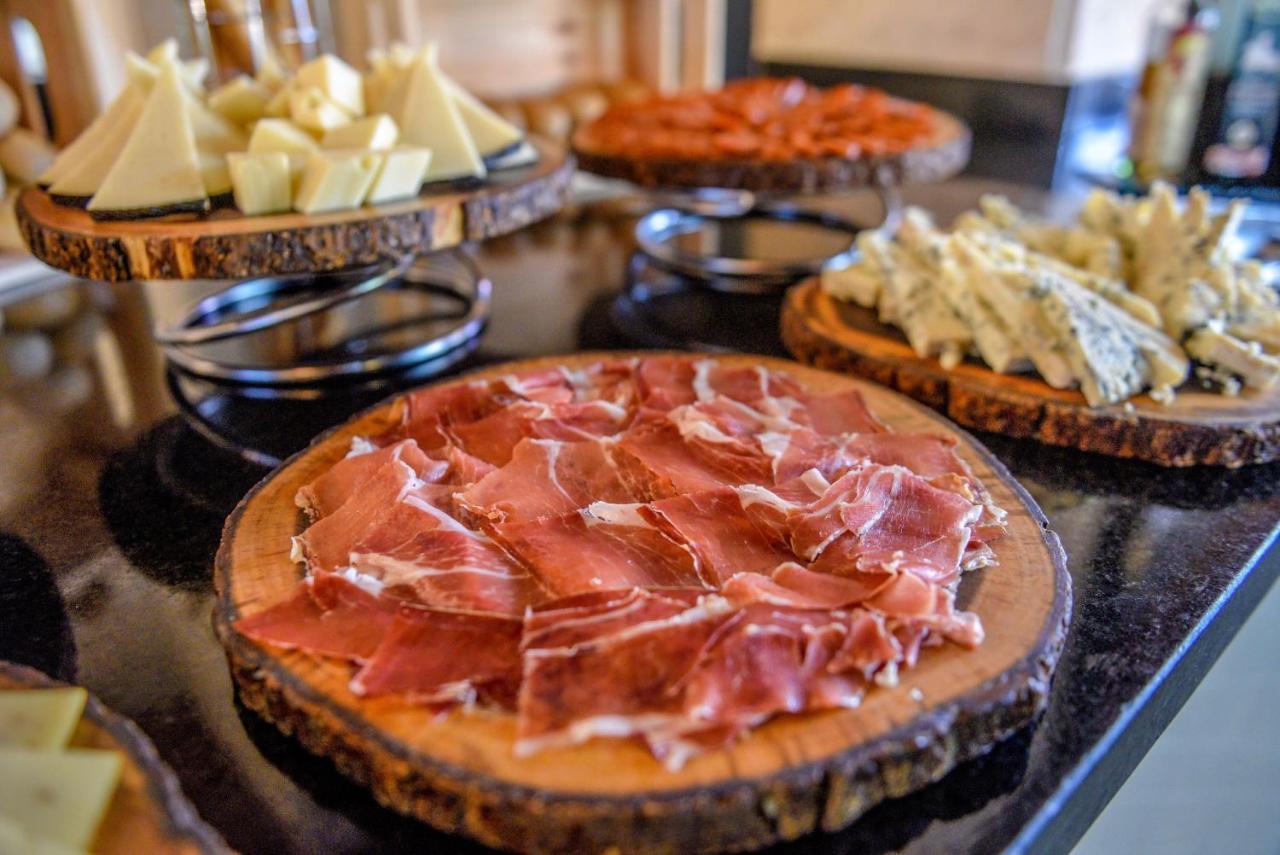 Dominican Fiesta Hotel Santo Domingo Eksteriør billede Prosciutto